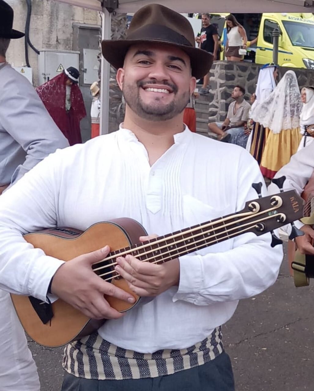 Hoy es el cumple de nuestro compañero Sergio

Muchas Felicidades y que pases un gran día! 🎂🎶🙂

#tradición #folclore #guarache #compañeros #amistad #unidosporelfolclore