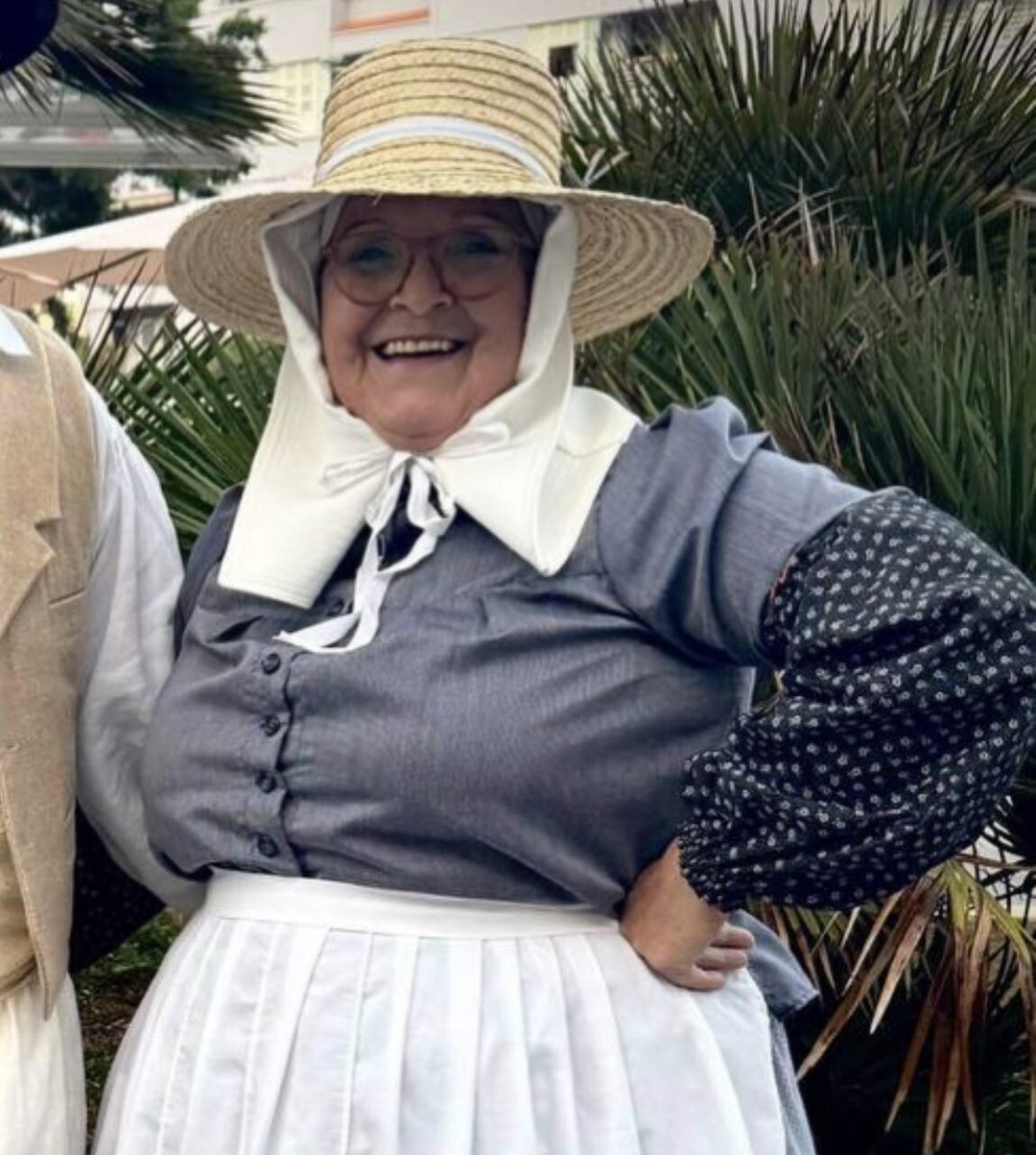 Hoy es el cumple de nuestra compañera Dora

Muchas Felicidades y que pases un gran día! 🎂🎶🙂

#tradición #folclore #guarache #compañeros #amistad #unidosporelfolclore