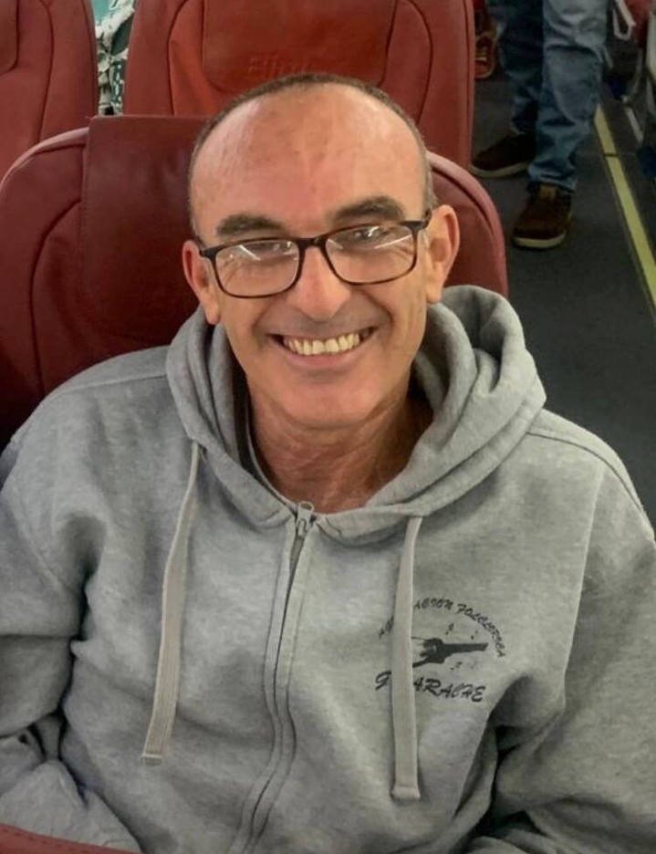 Hoy es el cumple de nuestro compañero Javier

Muchas Felicidades y que pases un gran día! 🎂🎶🙂

#tradición #folclore #guarache #compañeros #amistad #unidosporelfolclore