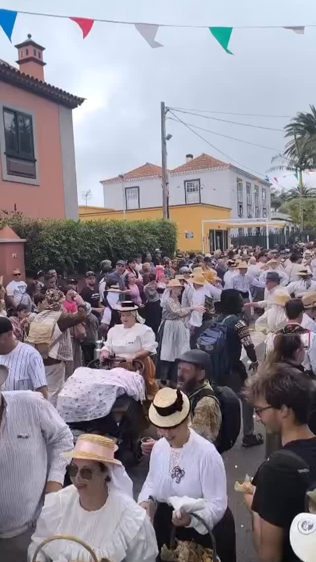 Otro año más cumpliendo con nuestra cita en la de Romería a Guamasa... 🐮 🍷 🍗 🎶

#Tradición #Folclore #Guarache #Canarias #unidosporelfolclore romería Guamasa